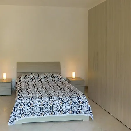 Montegrina Apartment *