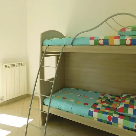 Montegrina Apartment *